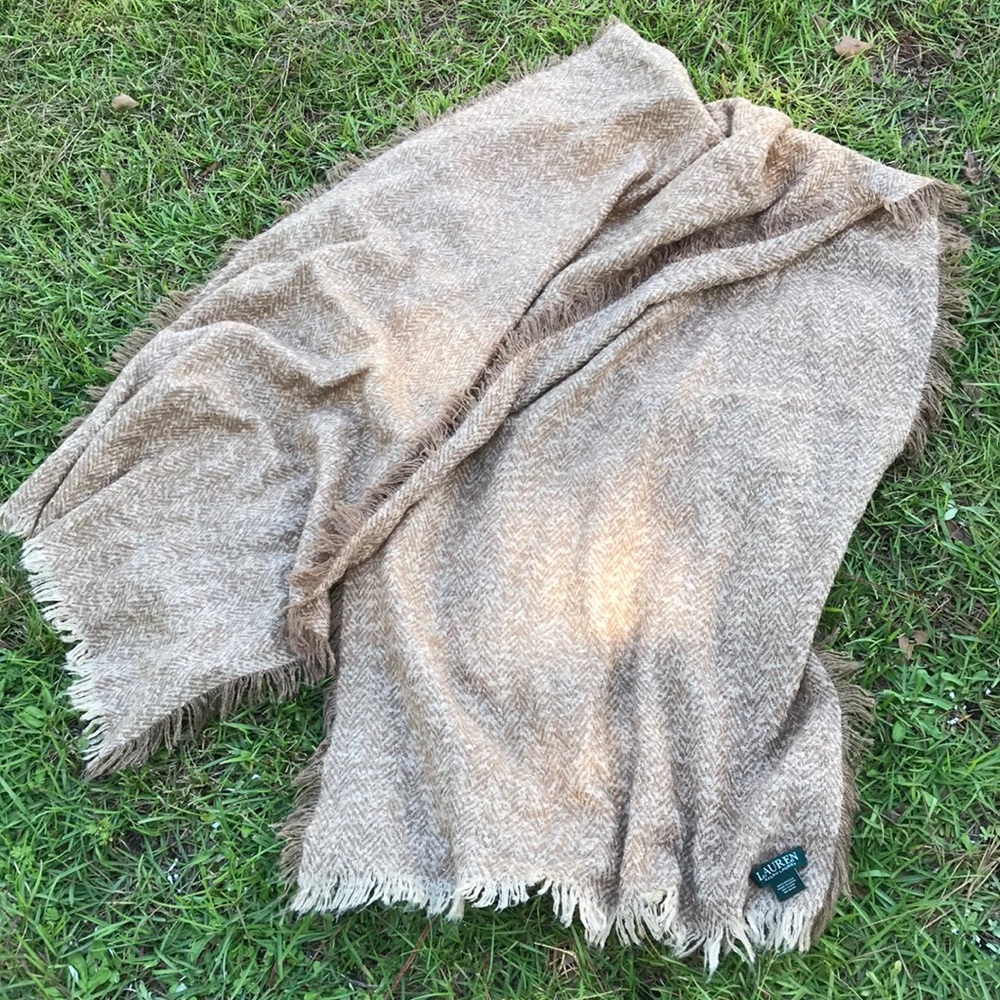 Ralph Lauren 2 meter long scarf